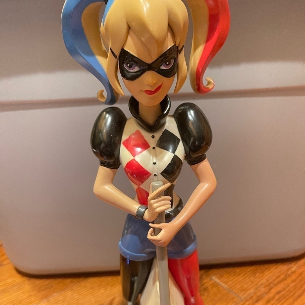 HARLEY QUINN DC COMICS SUPER HERO GIRLS BANK w/ Croquet Mallet 13 1/2" Plastic